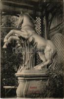 Gödöllő, Fehér ló szobor. Erzsébet könyvnyomda / Schimmelhof (Rb)