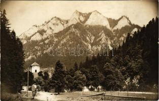 Tátra, Magas Tátra, Vysoké Tatry; Cerveny klastor a Pieniny / Rotes Kloster u. die Pieninen / monastery, mountain