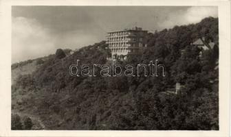 56 db magyar városképes lap főként 1945-től 1955-ig