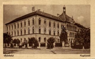 56 db magyar városképes lap főként 1945-től 1955-ig