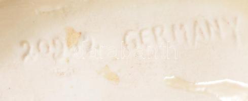 Régi német madárnak fuvolázó kisfiú figura, sorszámozott, sérült, m: 19,5 cm