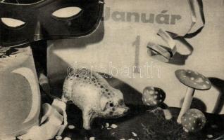 31 db magyar és külföldi városképes és motívum lap főként az 50-es évekből + 3 db fotó és leporelló ...