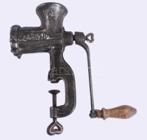 Magus 77 5-ös húsdaráló, jó állapotban.