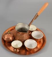 Réz kávézó szett, 10 csészével, 2 tálcán