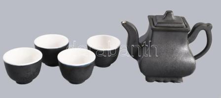 Kínai szürkemázas porcelán teás készlet 4 pohárral, jó állapotban, m: 13 cm