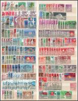 Svájc 685 db bélyeg 2 berakólapon