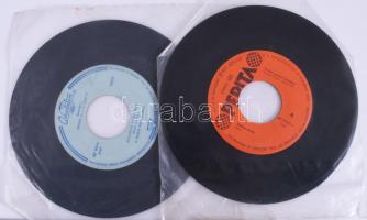 Zalatnay Sarolta 4 darab kisalakos bakelit