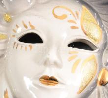 Porcelán velencei maszk, 16x12 cm