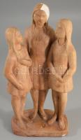 Dabóczi Mihály (1905-1980): Éneklő lányok. Festett gipsz, sérült, jelzett, m: 30 cm