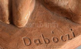 Dabóczi Mihály (1905-1980): Éneklő lányok. Festett gipsz, sérült, jelzett, m: 30 cm