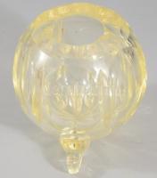 cca 1930 Art deco anyagában színezett sárga üveg 3 részes asztali szett, egyiken pattogzással, h: 23...