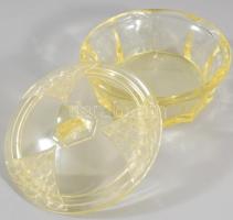 cca 1930 Art deco anyagában színezett sárga üveg 3 részes asztali szett, egyiken pattogzással, h: 23...