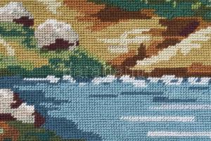 Nagy méretű gobelin dekoratív képkeretben. 35x84 cm