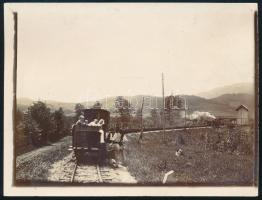 1912 Cód-völgy, kisvasút, hátoldalon feliratozott fotó 9×12 cm
