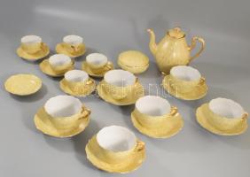 S. Székely Éva által festett 25 részes kávés / teás készlet.