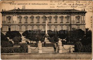 1901 Szeged, Városi gimnázium és Szabadság szobor. D.K. Bp. 518. sz. (EK)