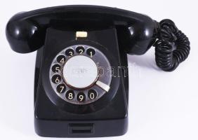Mechanikai Művek tárcsázós bakelit telefon.