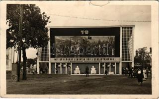 1949 Budapest, Nemzetközi Őszi Vásár, A Magyar-Szovjet Társaság Kiállítása (Mit köszönhet a magyar nép a Szovjetniónak) (szakadás / tear)