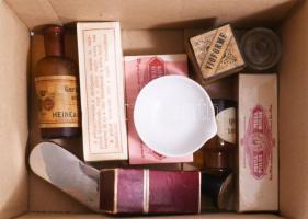 Kis doboznyi gyógyszerészeti tétel.