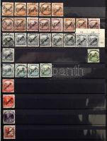 Szükségportó tétel, közel 1.500 bélyeg 24 fekete lapos, A/4 Leuchtturm berakóban