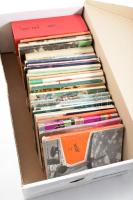 1958-1965 Az Igaz Szó 42 db szórványszáma, változó állapotban, egy részük egybekötve