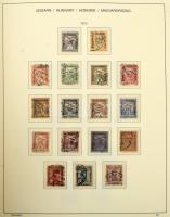 Magyar gyűjtemény a Krajcárosoktól 1944-ig, sorokkal, blokkokkal, portókkal, előnyomott albumban, cs...