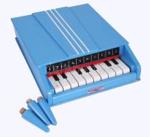 Baby Piano játékzongora, kissé kopott, eredeti dobozában