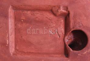 Pató Róza (1934-2018): Női akt. Terrakotta, jelzett, kis kopással, m: 28 cm