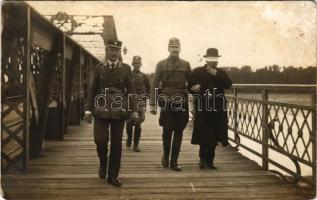 1919 Pozsony, Pressburg, Bratislava; 'Ágoston Péter népbiztos', osztrák-magyar katonák, híd / WWI Austro-Hungarian K.u.k. military, soldiers on a bridge. photo (felületi sérülés / surface damage)