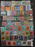 1862-2008 1.011 db vegyes külföldi bélyeg 8 lapos, A/4-es berakóban