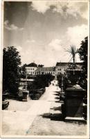 1940 Sepsiszentgyörgy, Sfantu Gheorghe; park, sétány / park, promenade