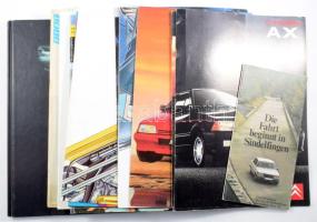 Vegyes autós prospektusok és kiadványok, összesen 21 db