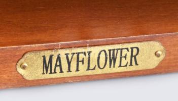 Könyvtámasz a Mayflower makettjával, jó állapotban, együtt 34x30 cm