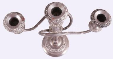 Háromágú ezüstözött angol gyertyatartó pár, m: 25 cm