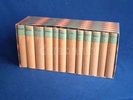 Móricz Zsigmond:  Móricz Zsigmond regényei és elbeszélései 1-12. [Teljes.] (Budapest), 1962-1965. Magyar Helikon Könyvkiadó (Athenaeum Nyomda). 12 kötet, 10150 p. Kolofon: "Móricz Zsigmond regényeit és elbeszéléseit Czine Mihály, Nagy Péter és Vargha Kálmán rendezték sajtó alá. A sorozat tipográfiáját és kötését Haiman György tervezte. Művészeti vezető Szántó Tibor. Készült az Athenaeum Nyomdában, az első magyar betűöntöde Tótfalusi betűjével, bibliapapíron, 10200 példányban, ebből 1100 példány bőrkötésben, számozva". Az első nyolc kötet a regényeket, az utolsó négy kötet az elbeszéléseket tartalmazza. A példányszám a nyolcadik kötettől kezdve 50-50 példánnyal megemelkedett. Egységes, aranyozott kiadói egészvászon kötésben, védőfóliában, illusztrált dobozban. Szép példány.