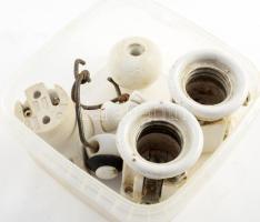 7 darab porcelán aljzat, kemenceajtó gomb, üveglezáró.