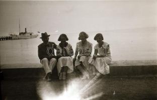 Életképek, tájak utazások, vegyes fotónegatív tétel negatívtartó tasakokban