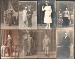 Fotólapok, műtermi felvételek, csoportok stb. vegyes műtermekből, 27 db, 9×13 cm