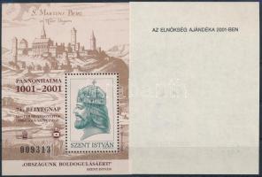 2001 Pannonhalma emlékívpár azonos sorszámmal, "AZ ELNÖKSÉG AJÁNDÉKA 2001-BEN" hátoldali felirattal