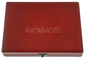 1953. "A magyar szénbányászat 200 éves jubileumára 1753-1953" egyoldalas bronz plakett (65...