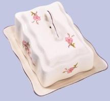 Jelzett fajansz vajtartó, kis kopással, 18,5x15 cm