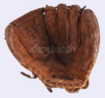 Regent baseball fogókesztyű, jelzett, kopással.