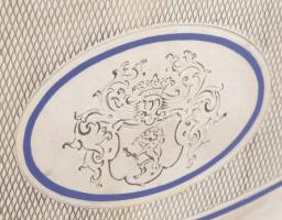 cca 1940 Kassa, Ezüst (Ag) cigarettatárca, zománcos díszítéssel, jelzett, 9,5x9 cm, bruttó 142g