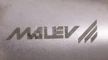 Malév repülő alakú kis óra, 6x7,5 cm