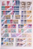 Albánia 1930-1982 Összeállítás 5 db A/4-es berakólapon, benne vágott bélyegek is (Mi EUR 2.000.-)