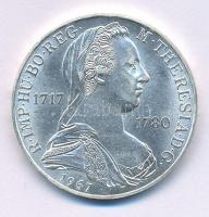 Ausztria 1967. 25Sch Ag "Mária Terézia" kapszulában T:AU,XF patina Austria 1967. 25 Schilling Ag "Maria Theresia" in capsule C:AU,XF patina Krause KM#2901