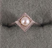 Fehérarany (Au) gyűrű 14k, jelzett, m:54, bruttó 2,5g