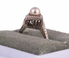 Fehérarany (Au) gyűrű 14k, jelzett, m:54, bruttó 2,5g