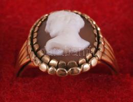 Arany (Au) gyűrű, pénzverdés, m:52, kámeával, jelzett, 14k, 4,2g