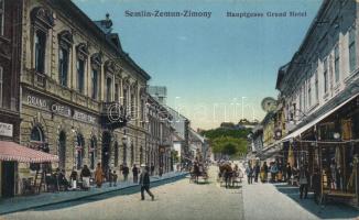 Zimony main street Grand Hotel